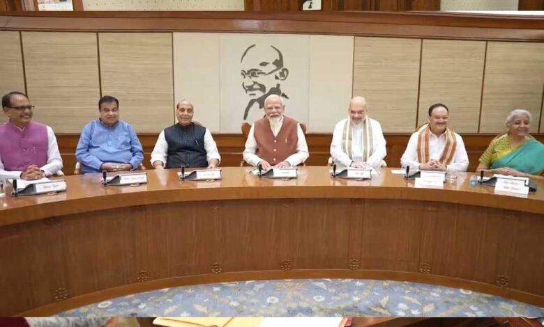 पहली बार नौकरी करने वाले युवाओं को मिलेंगे 15,000, कैबिनेट ने इस बड़ी योजना को दी मंजूरी, 1.07 लाख करोड़ मिलेंगे 1 KSHITITECH 1A 91 KSHITITECH