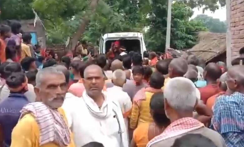 श्रद्धालुओं से भरी पिकअप हादसे का शिकार, बाबा धाम यात्रा में छाया मातम 1 KSHITITECH 2 309 KSHITITECH