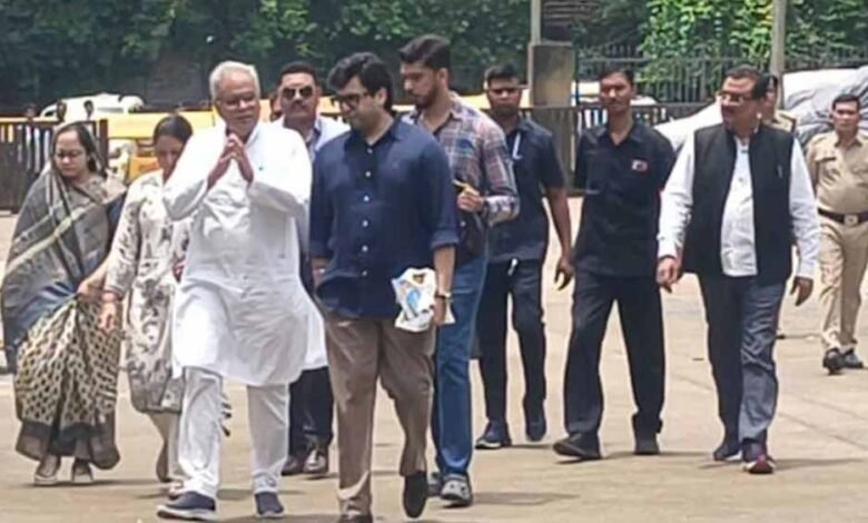 पूर्व CM भूपेश बघेल सपरिवार पहुंचे ईडी ऑफिस, बेटे चैतन्य पर कार्रवाई को बताया साजिश 1 KSHITITECH 2 332 KSHITITECH