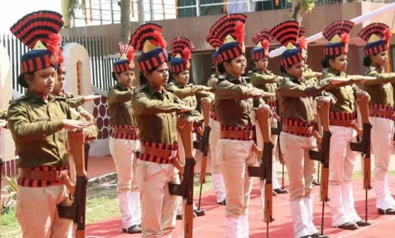 महिला रिक्रूट्स की जांच पर मचा हंगामा, आदेश हुआ रद्द 1 KSHITITECH 2 387 KSHITITECH