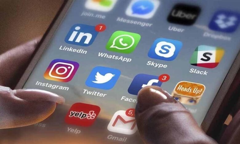 सोशल मीडिया पर देश के खिलाफ नफरत फैलाने वालों पर केंद्र सरकार सख्त 1 KSHITITECH 2 43 KSHITITECH