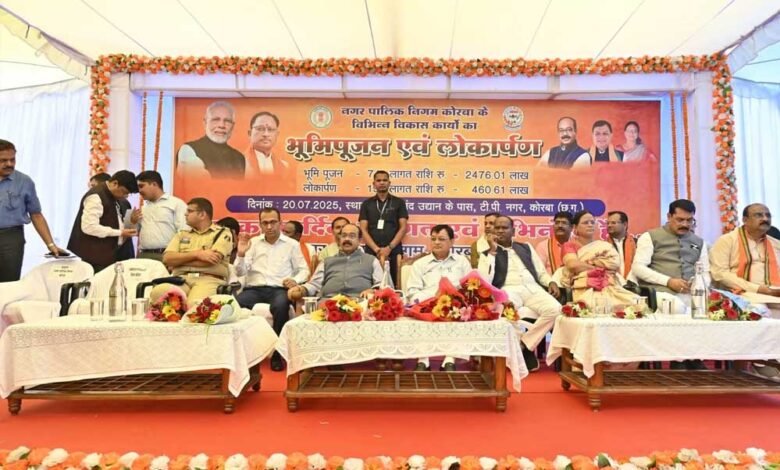 उप मुख्यमंत्री ने अटल परिसर का किया लोकार्पण, पूर्व प्रधानमंत्री अटल बिहारी बाजपेयी की प्रतिमा का अनावरण भी किया 1 KSHITITECH 21A 101 KSHITITECH