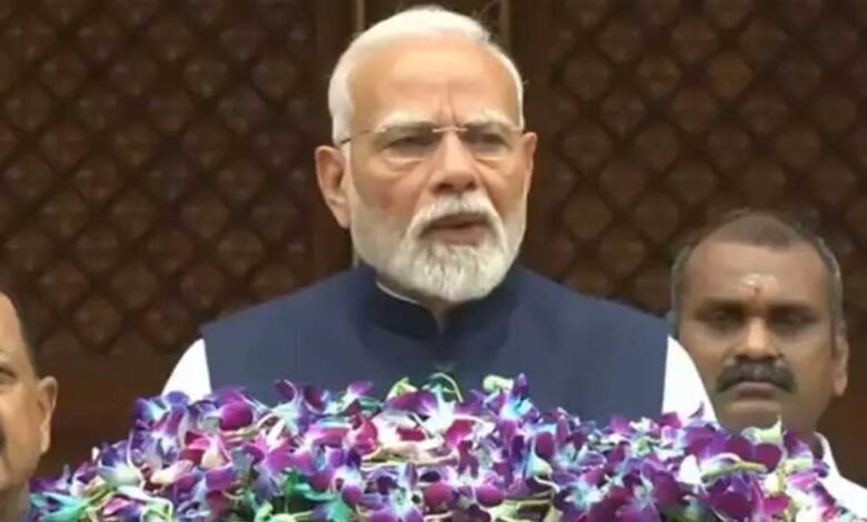 पीएम मोदी का सख्त संदेश: बम-बंदूक नहीं, संविधान की जीत हो रही है – पाकिस्तान दुनिया के सामने बेनकाब 1 KSHITITECH 21A 41 KSHITITECH