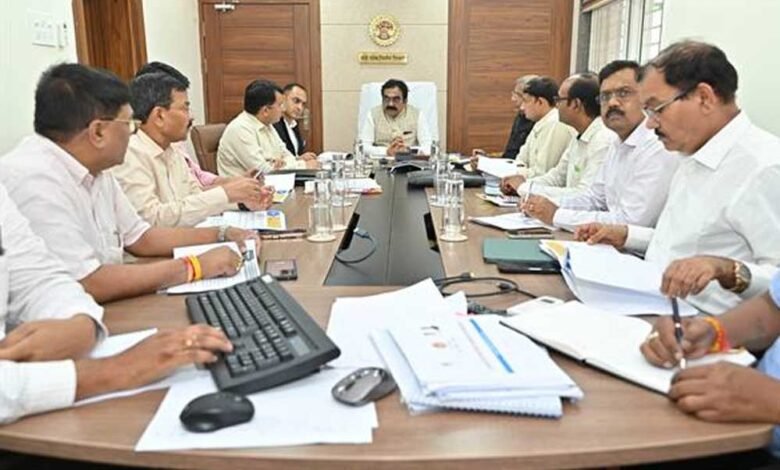 लोक निर्माण विभाग की रणनीतियों पर मंथन, मंत्री की अध्यक्षता में बैठक आयोजित 1 KSHITITECH 23A 12 1 KSHITITECH