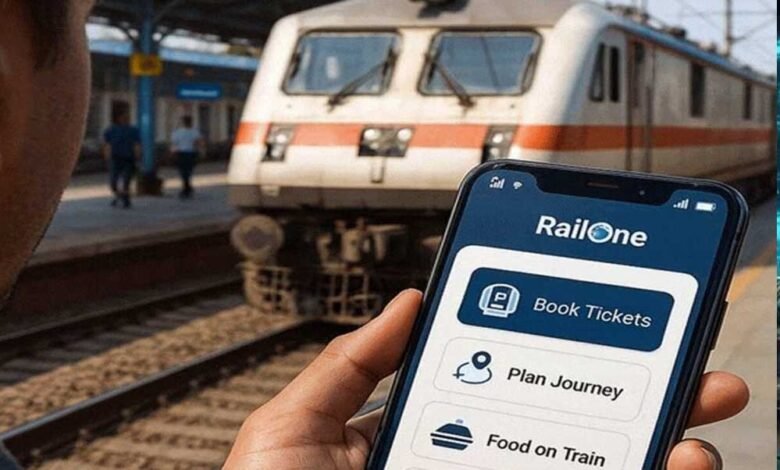 रेलवे का सुपरऐप RailOne लॉन्च: टिकट बुकिंग, PNR स्टेटस, लाइव ट्रैकिंग और खाना बुकिंग की मिलेगी सुविधा 1 KSHITITECH 2A 104 KSHITITECH