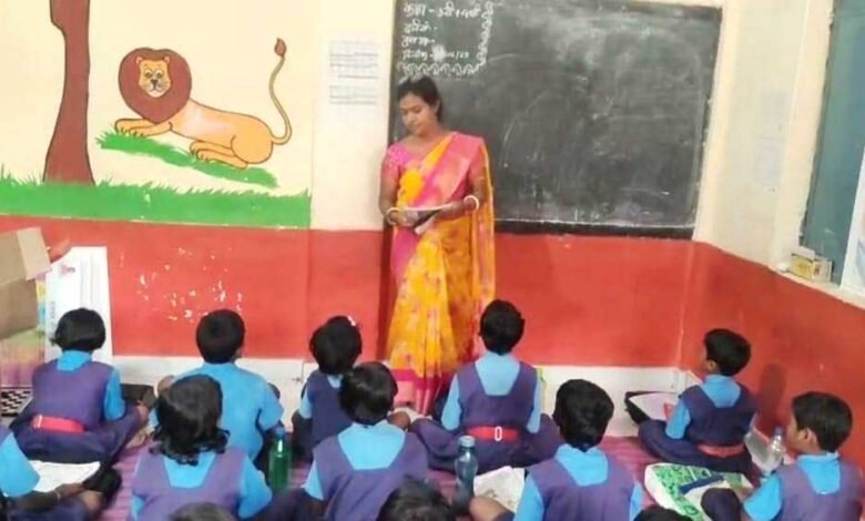 राज्य शासन द्वारा प्रारंभ की गई युक्तियुक्तकरण नीति का प्रभाव अब गांव-गांव में नजर आने लगा 1 KSHITITECH 3A 72 KSHITITECH