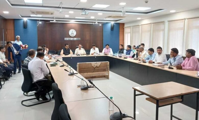 संसदीय राजभाषा समिति ने मध्यप्रदेश में हिंदी से एमबीबीएस कोर्स संचालन की सराहना की 1 KSHITITECH 4A 136 KSHITITECH