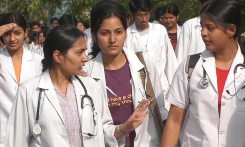 सरकार मेडिकल की पढ़ाई के इच्छुक मेधावी स्टूडेंट्स को 80-80 लाख रुपए दे रही, सीएम मोहन ने बताया माफ भी होगा लोन... 1 KSHITITECH 8A 123 KSHITITECH