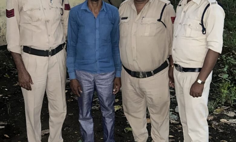 जांजगीर-चांपा आबकारी विभाग की बड़ी कार्रवाई: 6 लीटर हाथभट्ठी महुआ शराब जब्त, एक गिरफ्तार 1 KSHITITECH IMG 20250720 WA0010 KSHITITECH
