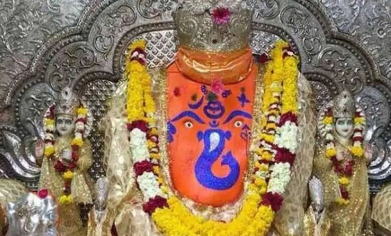 289 साल बाद बदलेगा खजराना गणेश का मुकुट, 2 किलो सोने से बनेगा बप्पा का मुकुट 1 KSHITITECH Khajrana Ganesh Mandir 8A 1 2 KSHITITECH