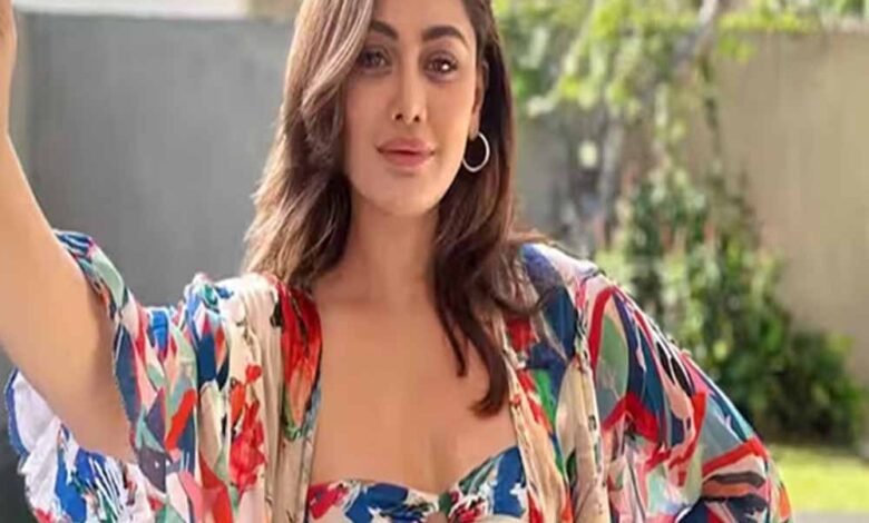 बॉलीवुड में छिड़ी नई चर्चा, सुंदर दिखने को लिए हर हफ्ते Injection लगवाती थी Actress 1 KSHITITECH actres KSHITITECH