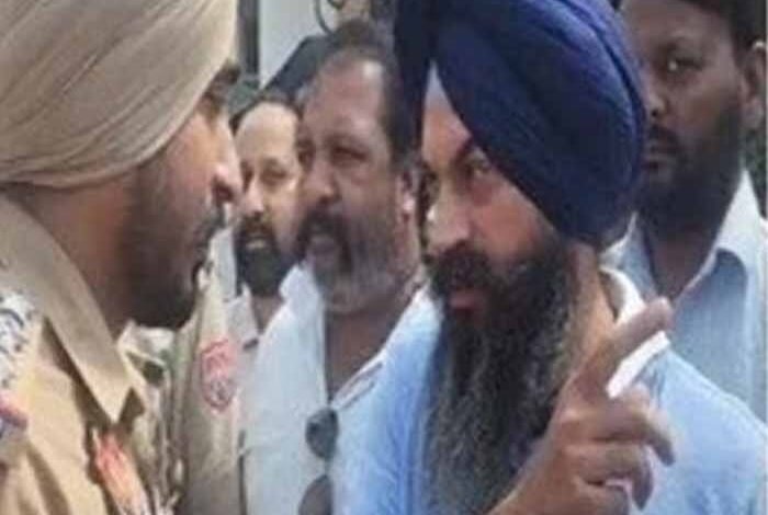 एक और अकाली नेता पर कार्रवाई, पुलिस ने मारा छापा, बेटे को लिया हिरासत में 1 KSHITITECH akalidal KSHITITECH