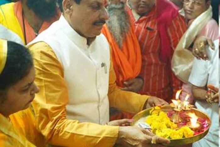 मुख्यमंत्री डॉ. यादव ने महर्षि सांदीपनि आश्रम पहुंचकर की पूजा-अर्चना 1 KSHITITECH cm1 6 KSHITITECH