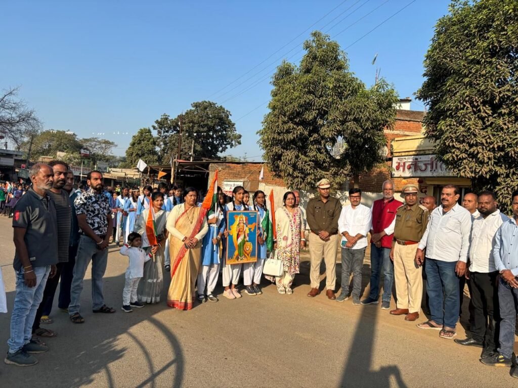 जांजगीर-चांपा पुलिस में बड़ा फेरबदल: मणिकांत पांडे नगर कोतवाल, विनोद जाटवर नैला चौकी प्रभारी 16 KSHITITECH img 20250719 wa00315231544251261655263 KSHITITECH