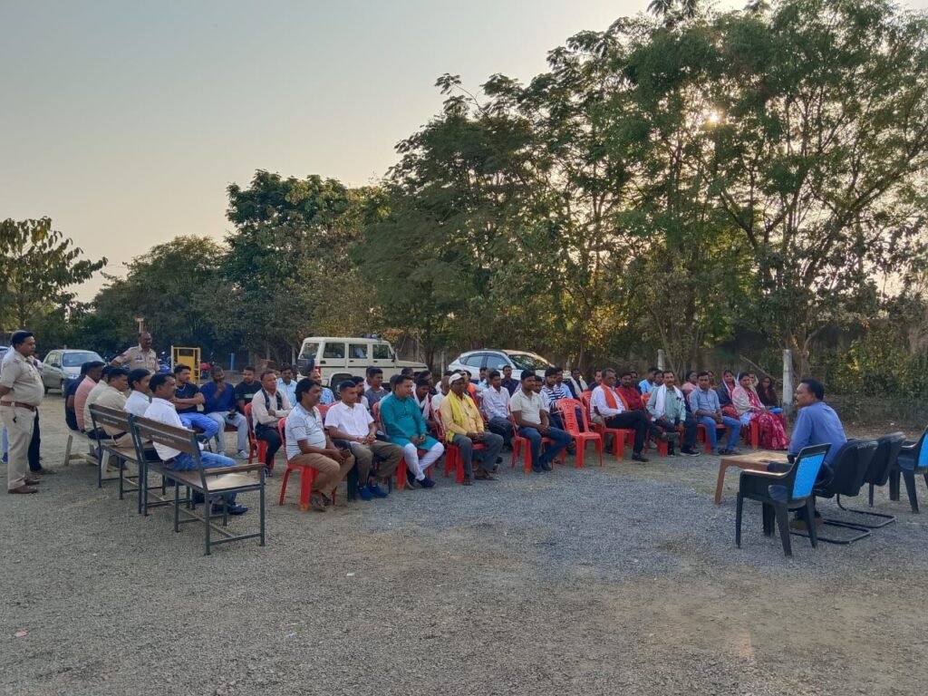 जांजगीर-चांपा पुलिस में बड़ा फेरबदल: मणिकांत पांडे नगर कोतवाल, विनोद जाटवर नैला चौकी प्रभारी 15 KSHITITECH img 20250719 wa00348005347592938561489 KSHITITECH