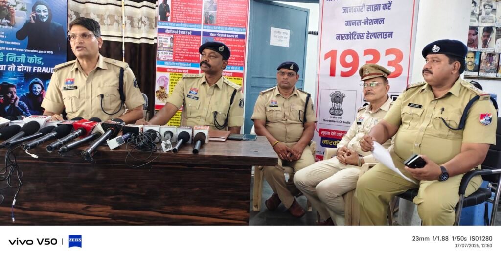 बाइक चोर गिरोह का पर्दाफाश: चांपा पुलिस ने 10 चोरी की बाइकें बरामद कीं, 2 गिरफ्तार; RPF प्रभारी पुरुषोत्तम तिवारी का रहा अहम योगदान 3 KSHITITECH img 20250707 1250158068653261336077657 KSHITITECH