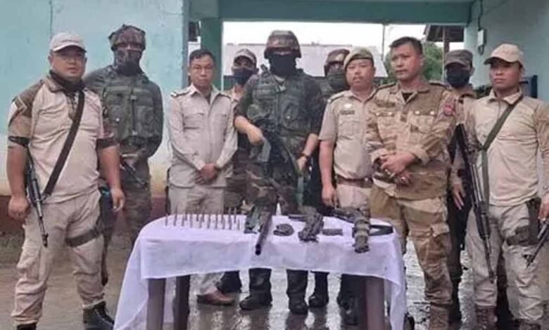 मणिपुर में पुलिस का सर्च ऑपरेशन सफल, बड़ी तादाद में हथियार जब्त 1 KSHITITECH mani1 KSHITITECH