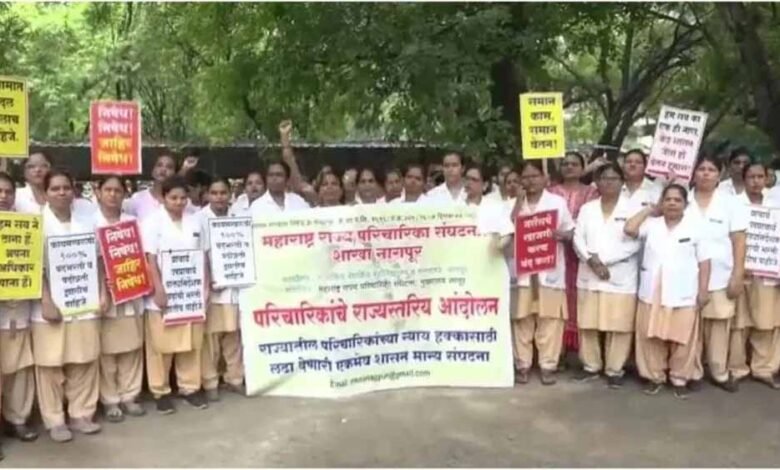 नर्सों की अनिश्चितकालीन हड़ताल से महाराष्ट्र की स्वास्थ्य व्यवस्था चरमराई 1 KSHITITECH nurs1 KSHITITECH