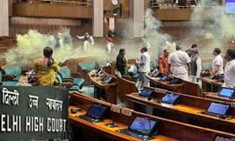 हाई कोर्ट ने संसद सुरक्षा मामले में दो को दी जमानत, दिल्ली पुलिस फैसले से असहमत 1 KSHITITECH sansad1 KSHITITECH