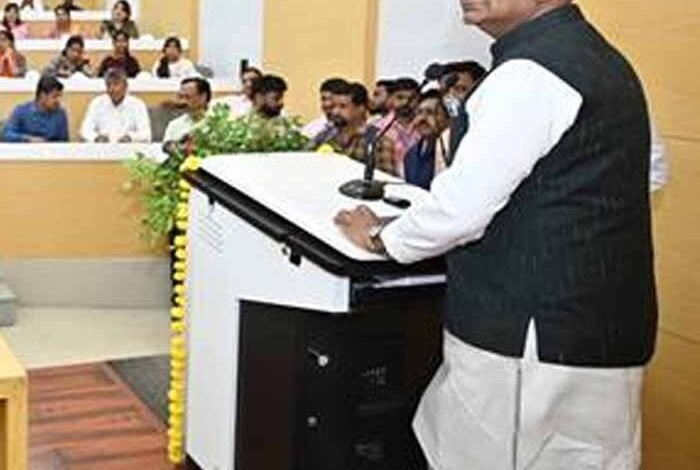 मंत्री सारंग ने कहा- आज भारत देश डिजिटल ट्रांजेक्शन के मामले में नम्बर एक पर है 1 KSHITITECH sharang1 2 KSHITITECH