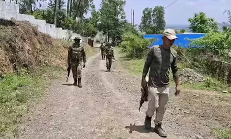 उग्रवाद पर करारा प्रहार: मणिपुर से पांच उग्रवादी दबोचे गए 1 KSHITITECH surakcha1 KSHITITECH