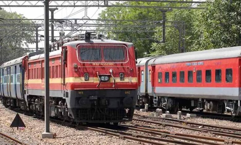 रेलवे ने दी गात, फिर से शुरू हो रही 13 यात्री गाड़ियां, इन राज्य के यात्रियों को मिलेगा फायदा, जानें क्या है टाइम टेबल 1 KSHITITECH train A 49 2 1 KSHITITECH