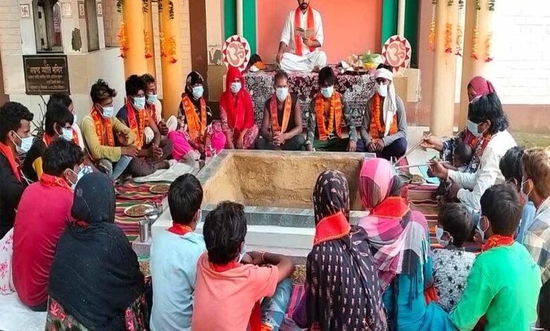 घर वापसी की राह पर 12 मुस्लिम! यूपी में जलालुद्दीन पर लोगों को बहकाने का आरोप 1 KSHITITECH up1 KSHITITECH